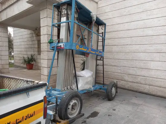 نیسان چرخگیر در تهران
